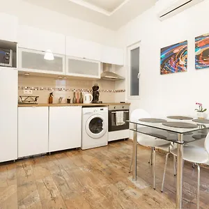 K13 Klauzal , Budapest Hungría