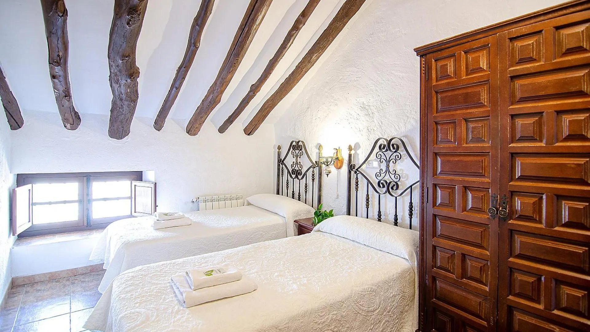 Cortijo Alzamigaja Villa Archidona 0*,